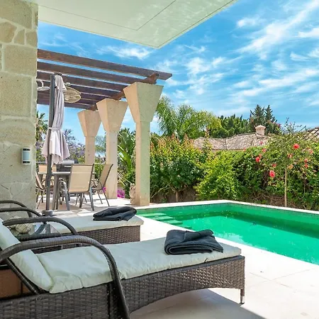 About Azur Villa