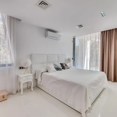 Villa About Azur *